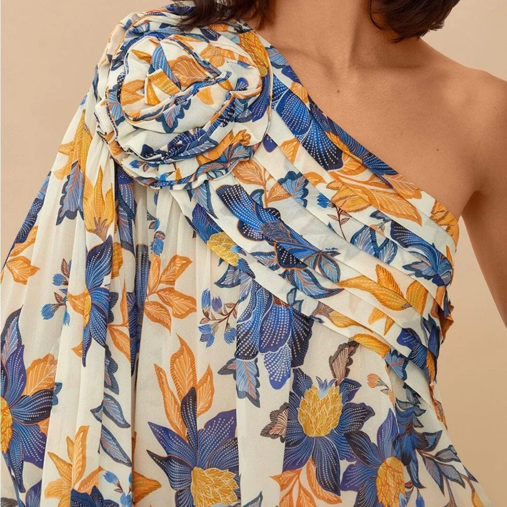 NWT FARM Rio Off White Summer Flowers 3D Rose One Shoulder Top XL - Picture 2 of 3